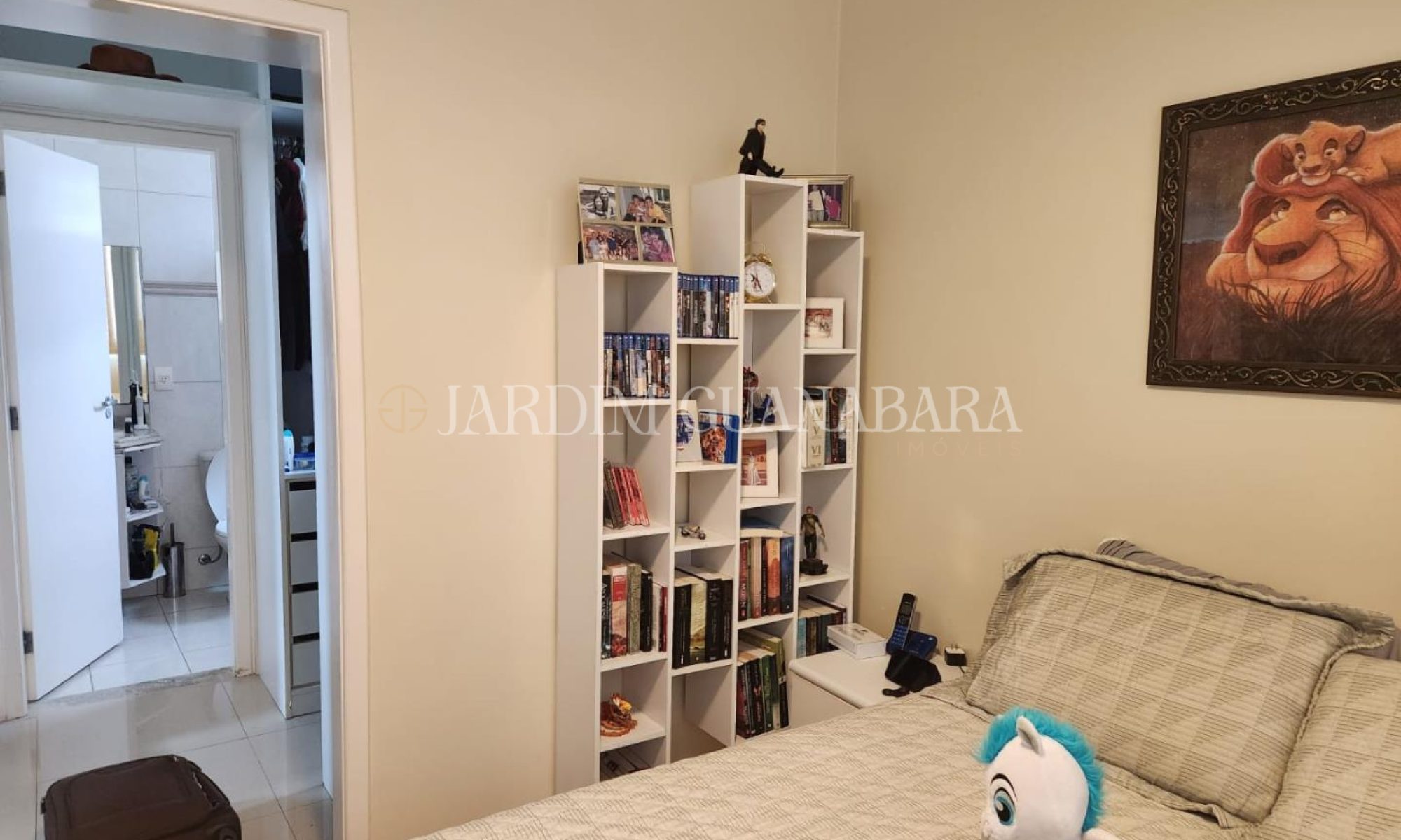 831170